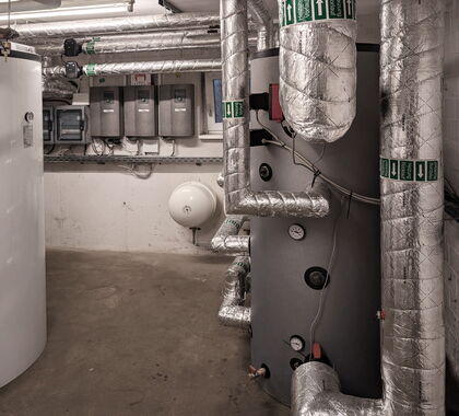 Heizraum nach Umbau auf Wärmepumpe