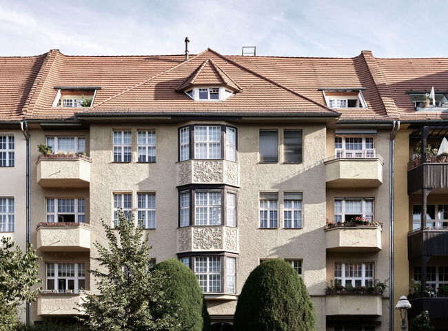Mehrfamilienhaus in der Landauer Straße in Berlin