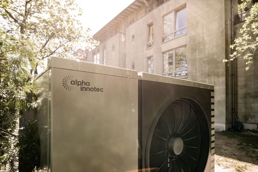 alpha innotec Wärmepumpe Hybrox 21 Außeneinheit